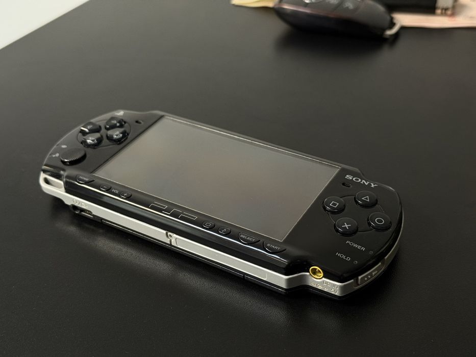 PSP Slim | 32GB | modat | joystick nou