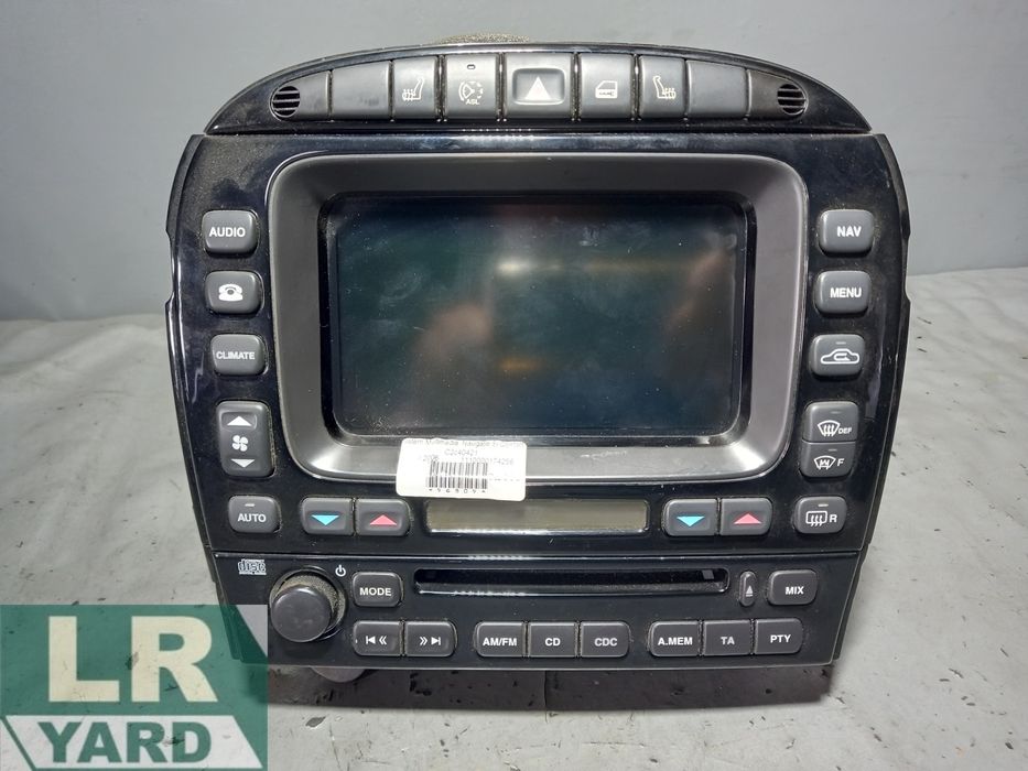 Sistem multimedia, navigatie si confort Jaguar XJ 2003+ C2C40421