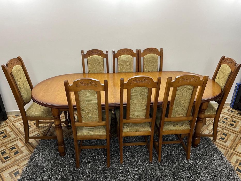 Vând masă lemn masiv +10 scaune