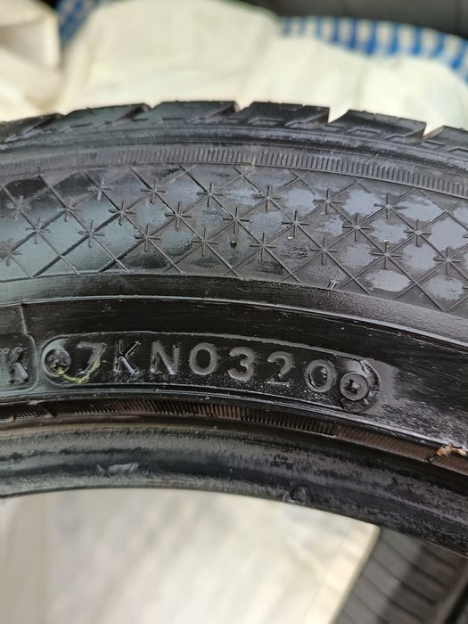 Все сезонни гуми  Toyo celsius