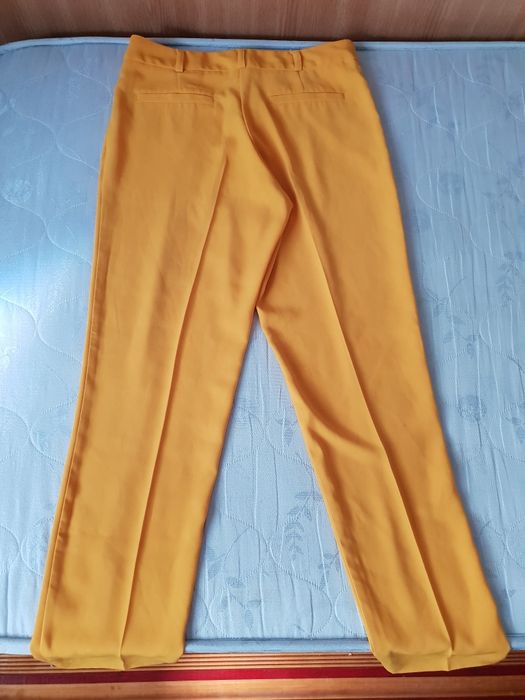 Pantaloni galbeni, de damă, S/36