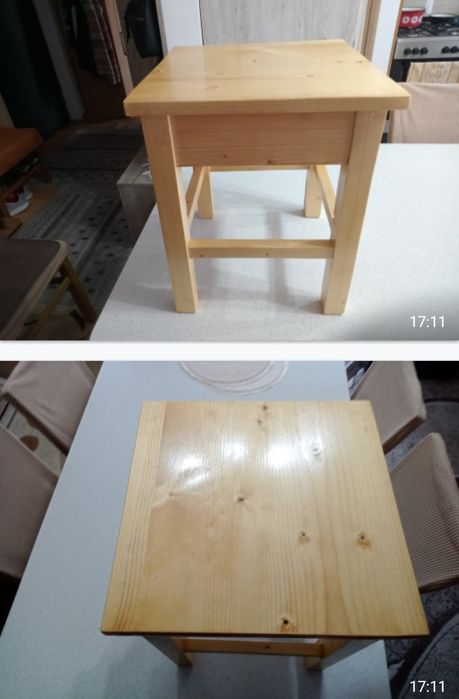 Set 4 tabureti din lemn de brad lacuit