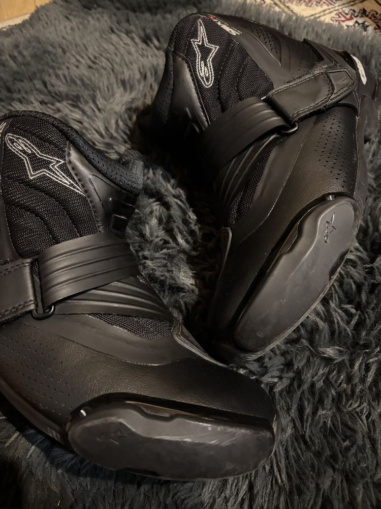 Ghete moto Alpinestar SMX-1 R V2 negre + casca