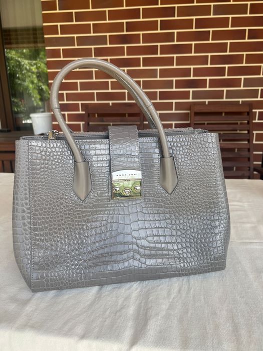 Geanta Anna Cori noua