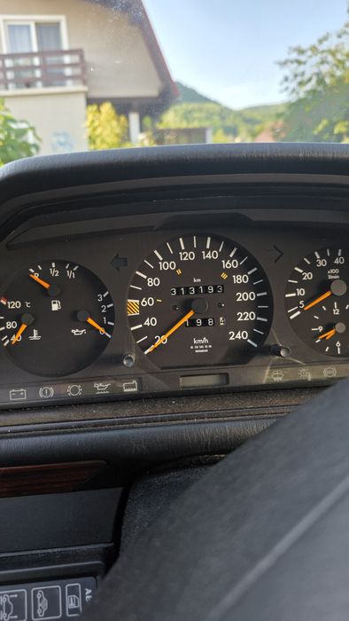 Mercedes-Benz 300 CE Coupé (W124)