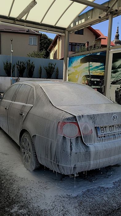 Vând Volkswagen Jetta an 2009
