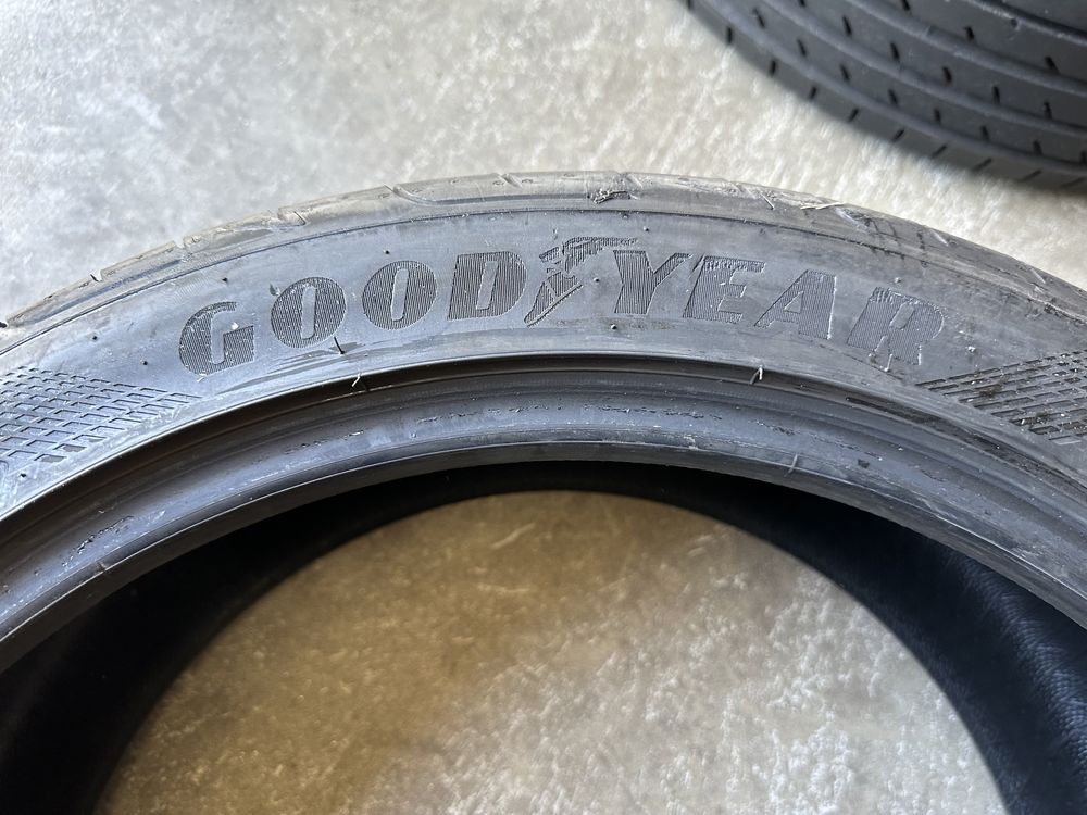 265/40/21 GOODYEAR 2бр