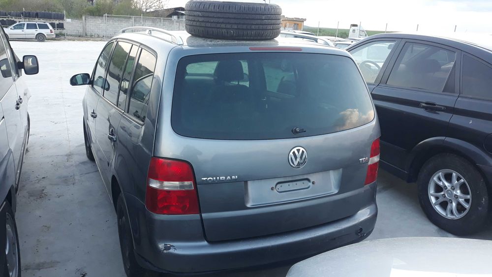 Фолксваген Туран VW Touran 2.0 140 к.с.  НА ЧАСТИ