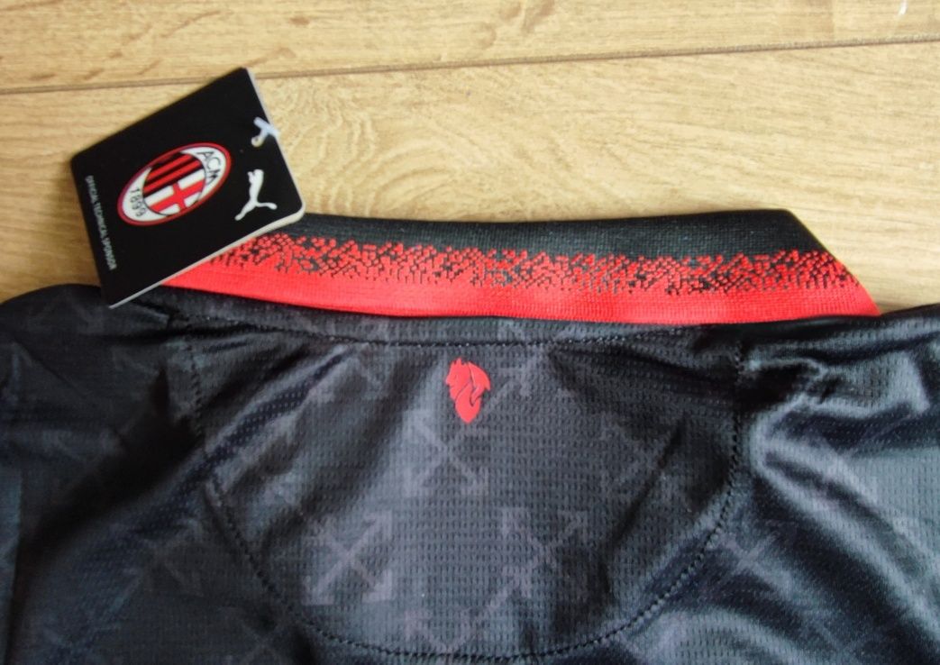Limited edition AC Milan X Off-White kit