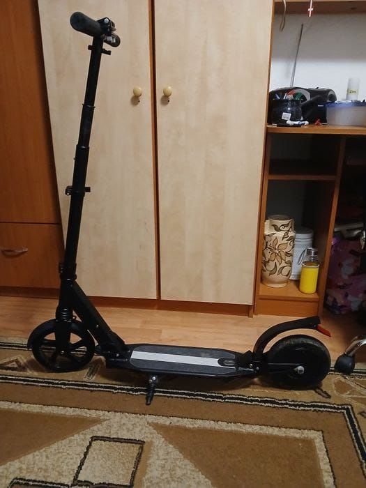 Trotinetă electrică