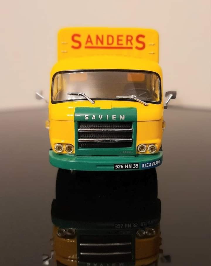 Saviem J21 "Sanders" 1:43 Ixo/Altaya