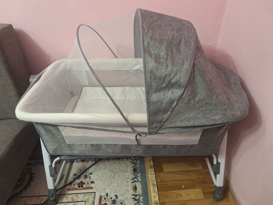 Манеж+ванной вместе