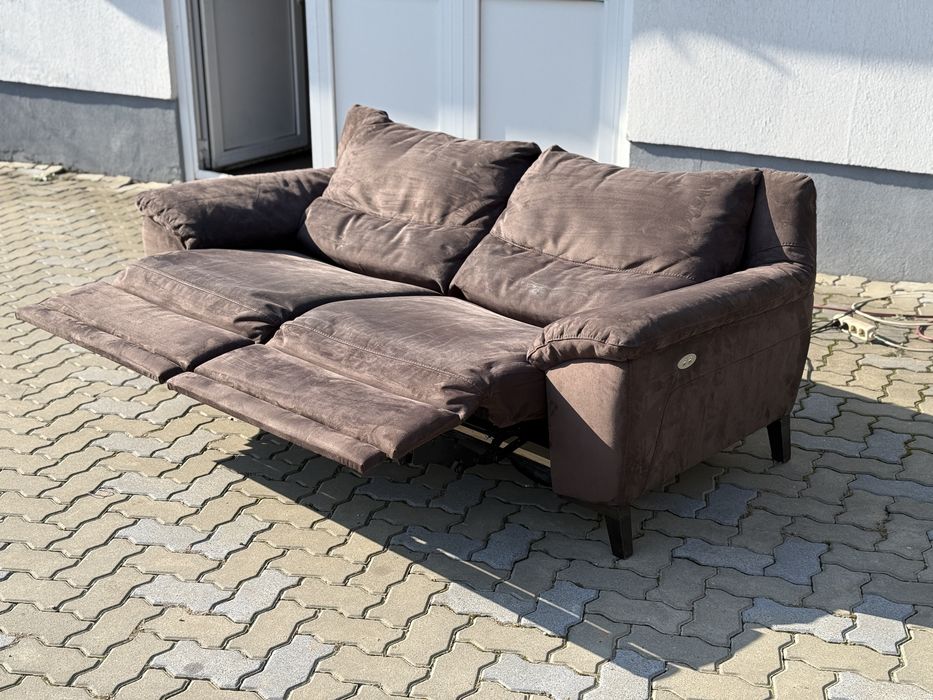 Vand canapea electrica din piele alcantara maro