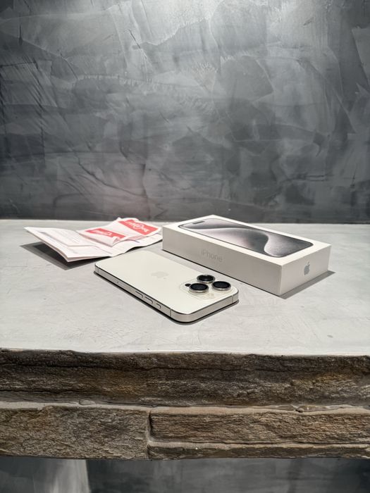 КАТО ЧИСТО НОВ Iphone 15 Pro + гаранция