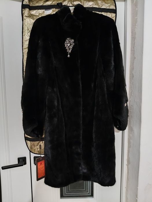 Срочно норковый шуба сатылады.