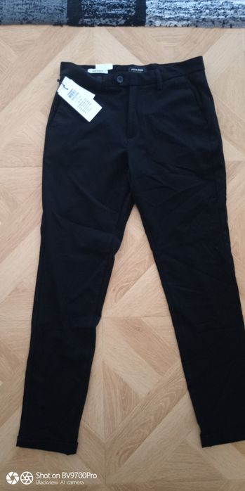 Pantaloni casual noi cu etichetă