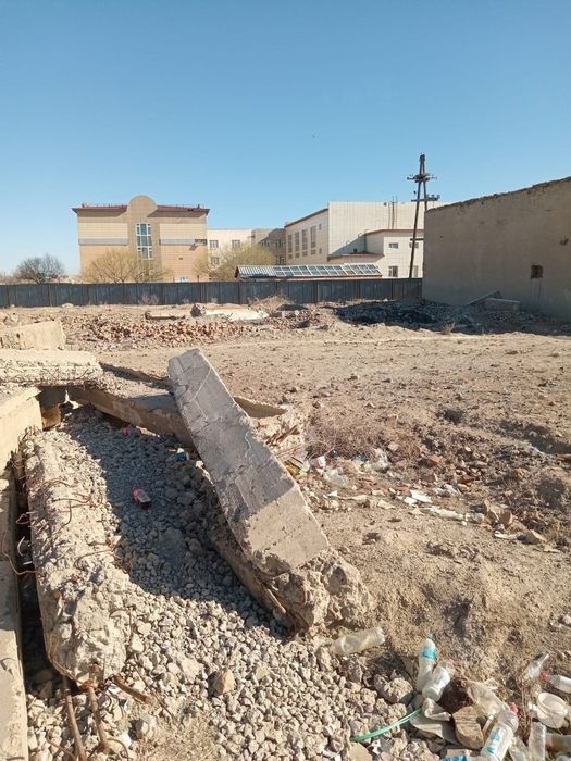 Жосалыда  Жер сатылады 11сотық тайшық би көшесі 250 арты