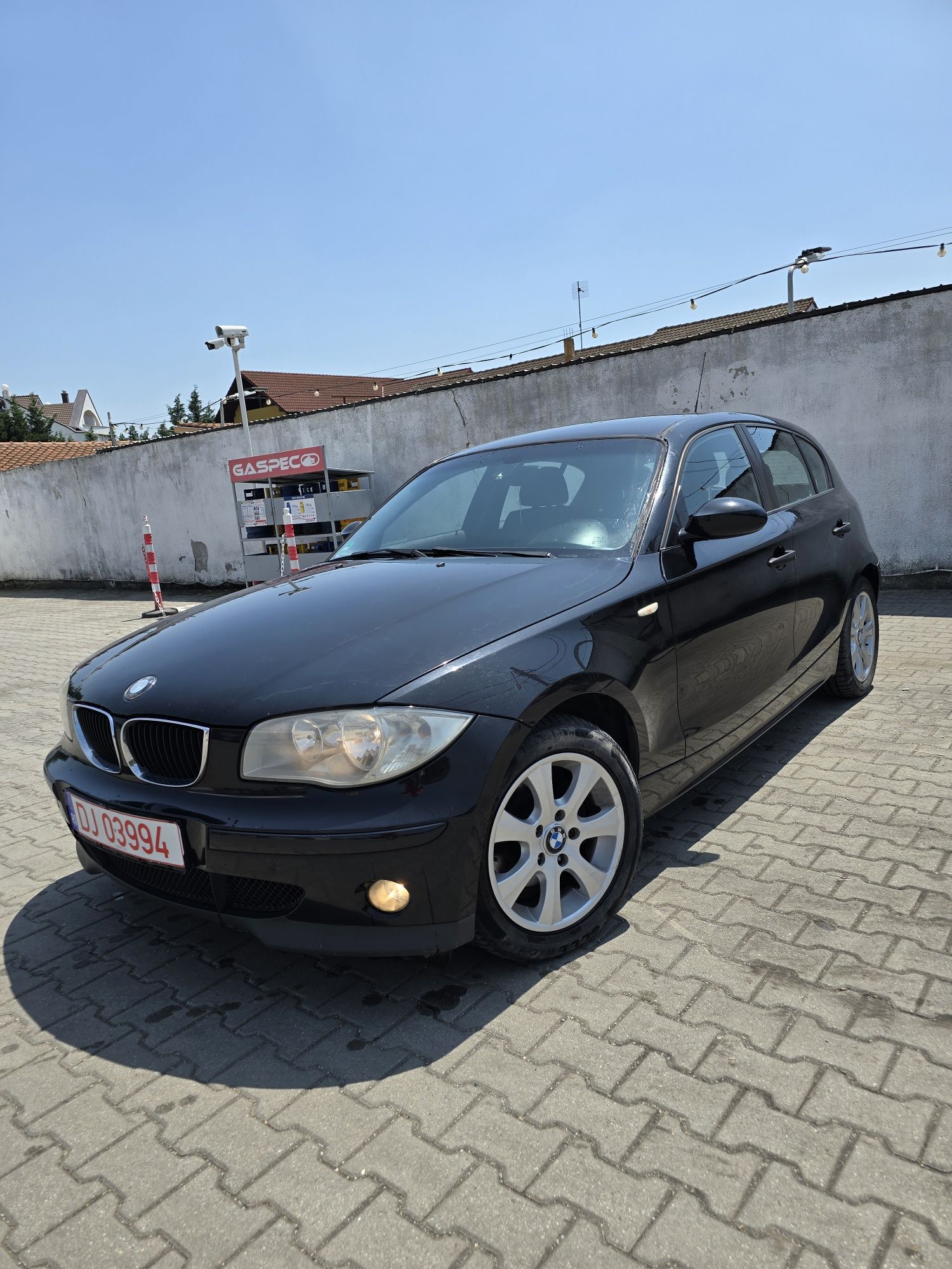 Vând sau schimb Bmw Seria 1