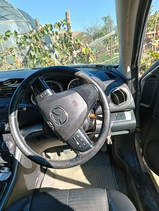 Vând Mazda 6 2011
