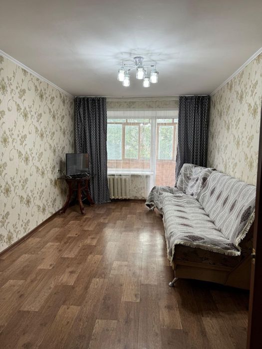 Продам двухком в центре