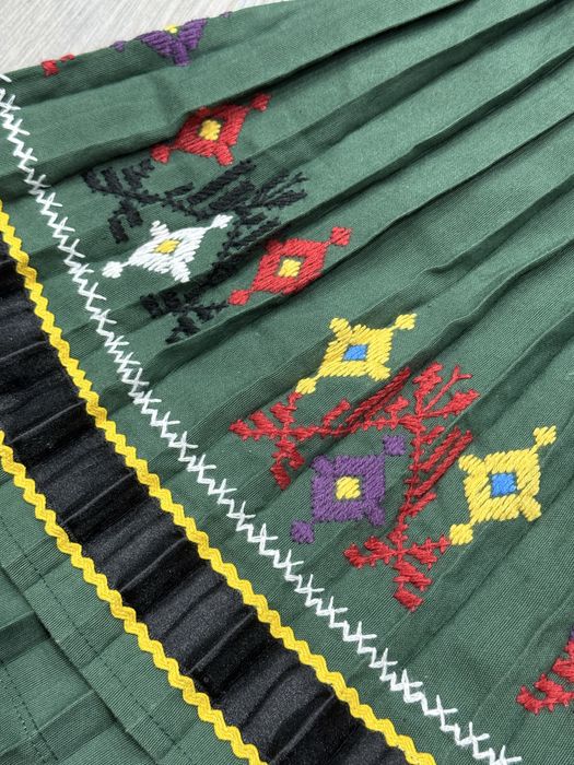 Женска пола - Бръчник Balkan Folk