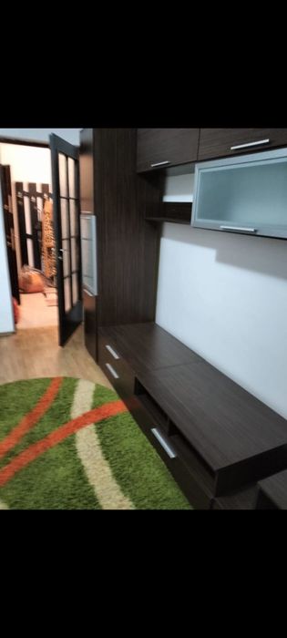 INCHIRIEZ apartament  Craiova 1 Mai,Ciuperca