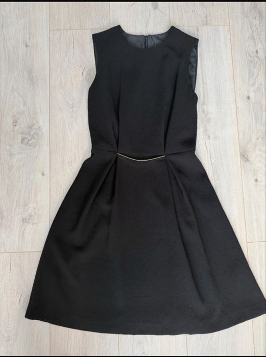 Rochie neagra Zara