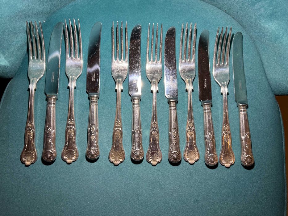 Kомплект посребрени вилици – 6 бр. + подарък 6 ножа (непосребрени)