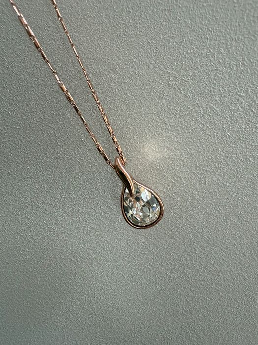 Колие с розово позлатяване марка Invoke