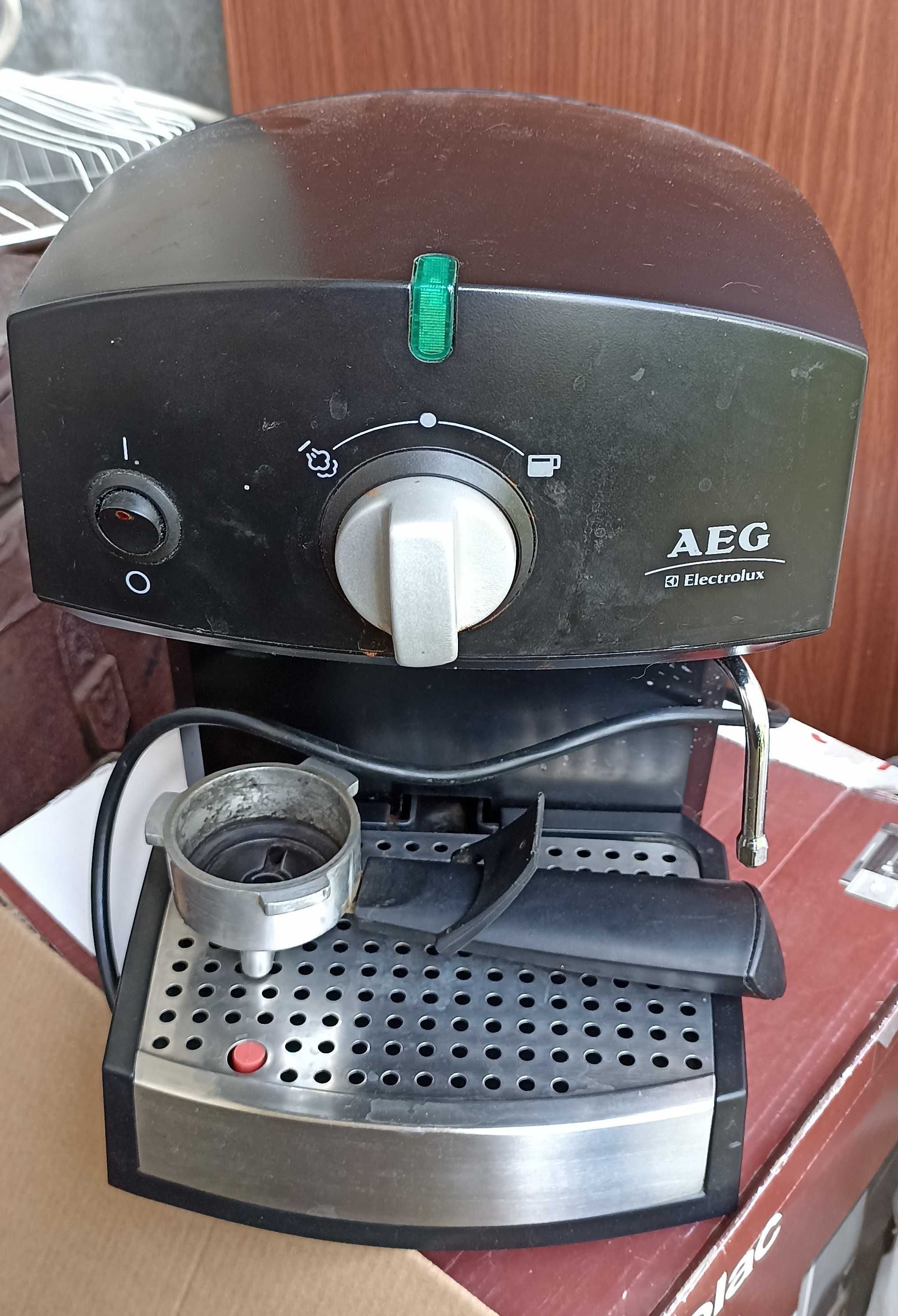 кафемашини AEG Electrolux TSK-1062 и AEG KF7700 PremiumLine 1,3 л