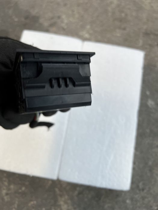 Buton frana mana si autohold pt vw tiguan