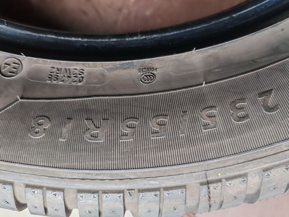 Vând anvelope second hand.