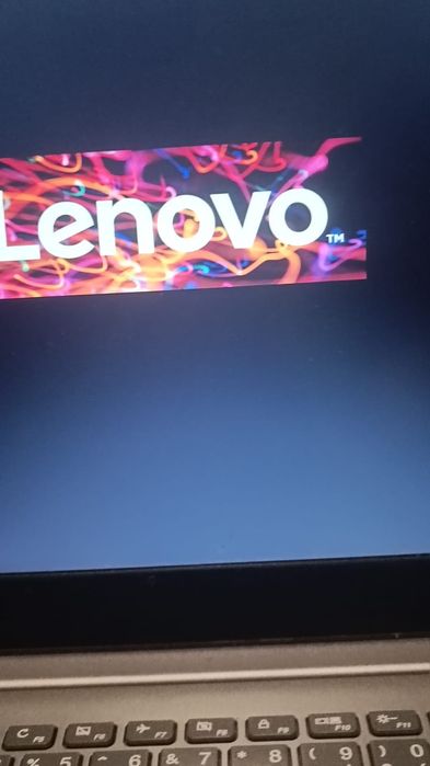 Vând Laptop Lenovo