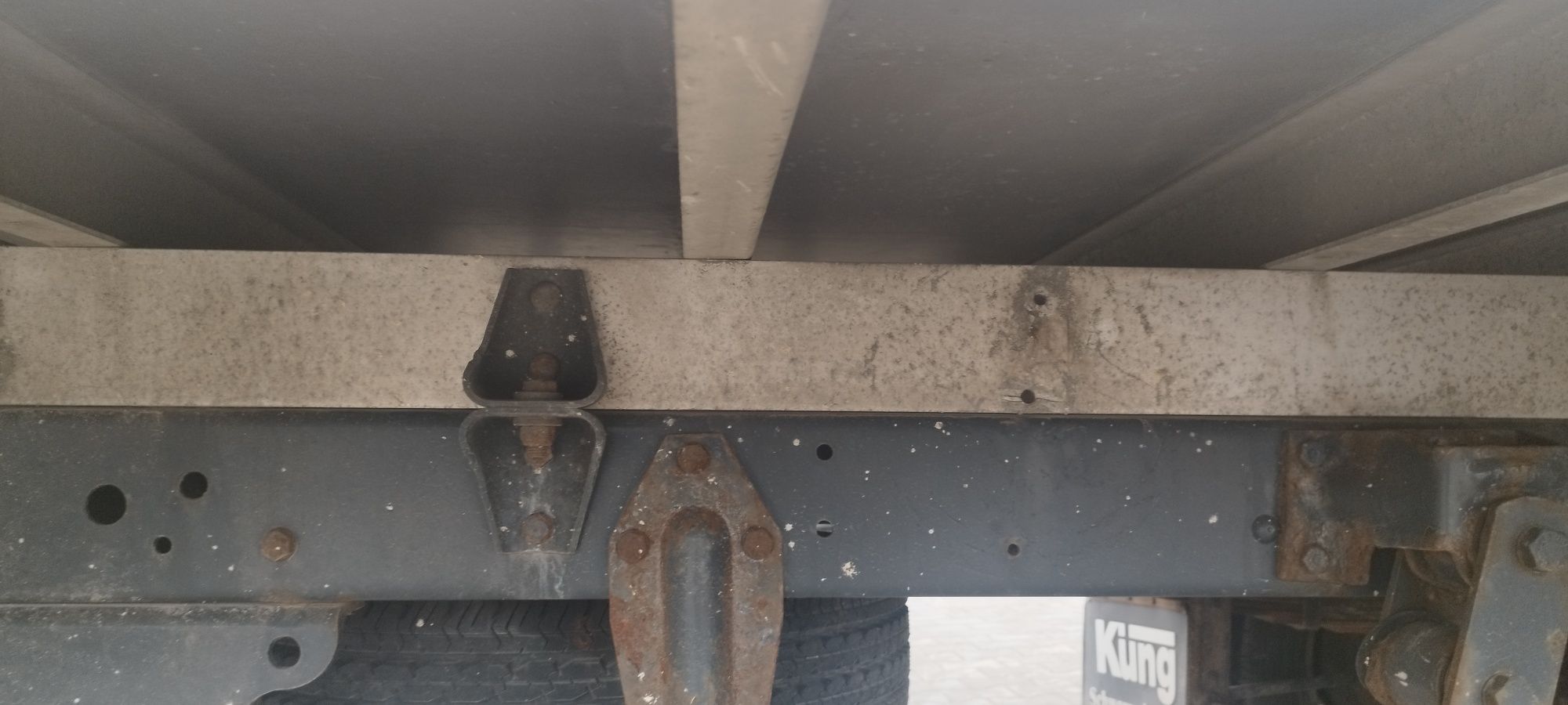 Алуминиева платворма за IVECO DAILY 2010г 4.30м.на 2.20м.Може бартер к