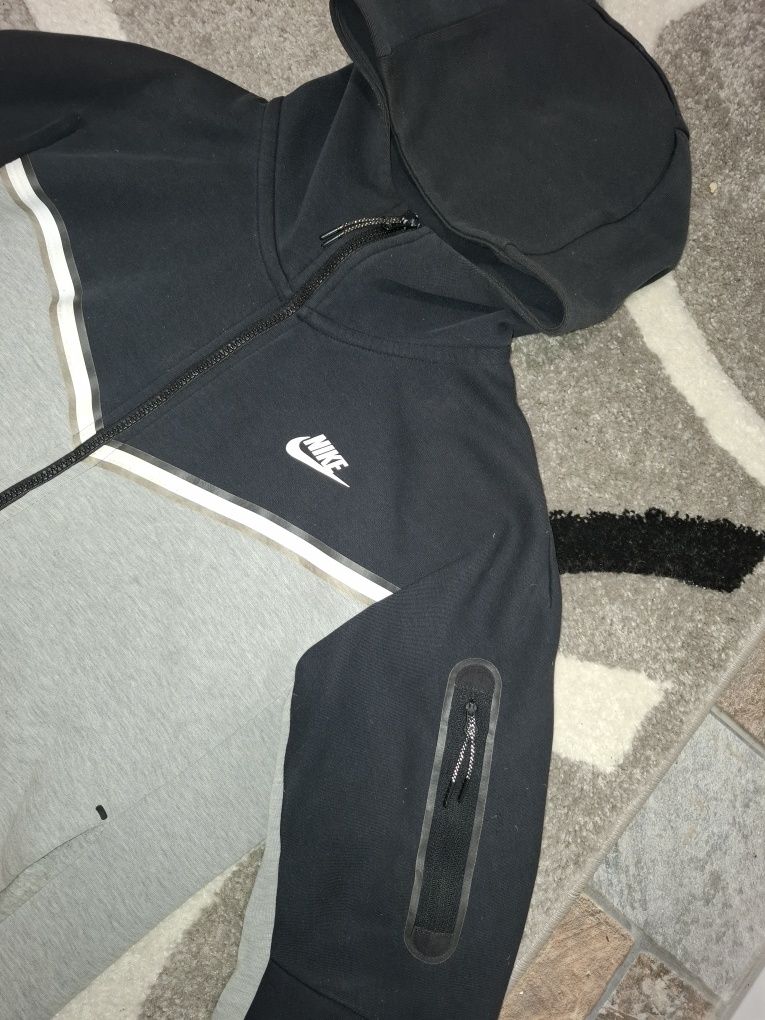 Tech fleece черно сив