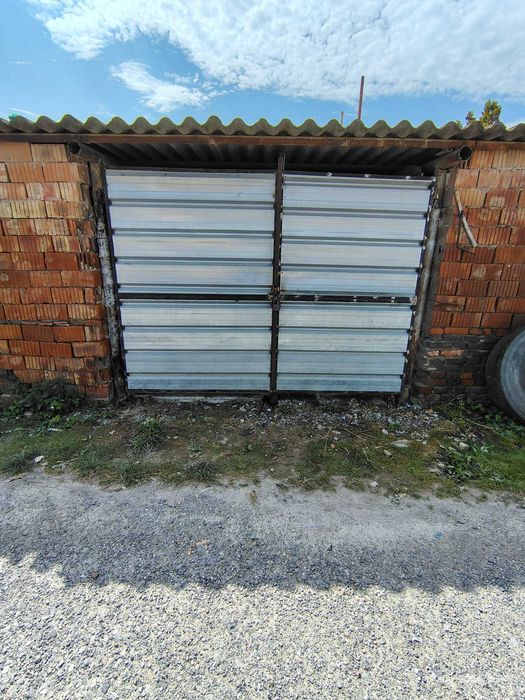 Dau in chirie garaj din beton 18 mp zona Emerson