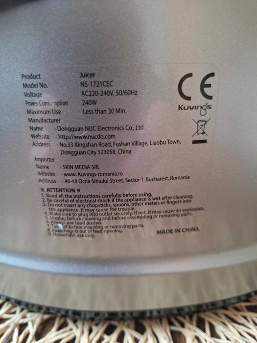 vând storcator fructe