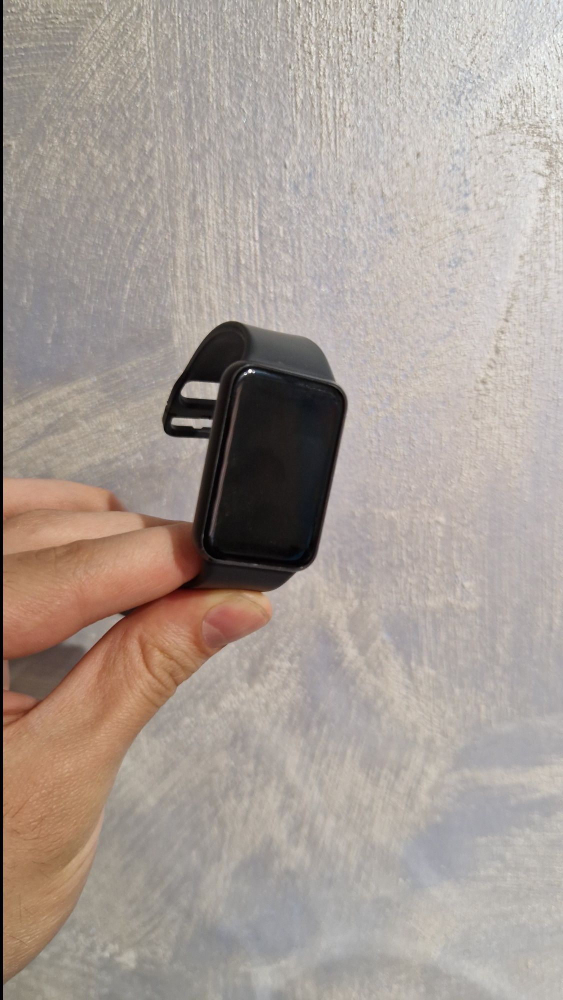 Samsung Galaxy Fit 3 – спортна гривна / смарт часовник без кутия
