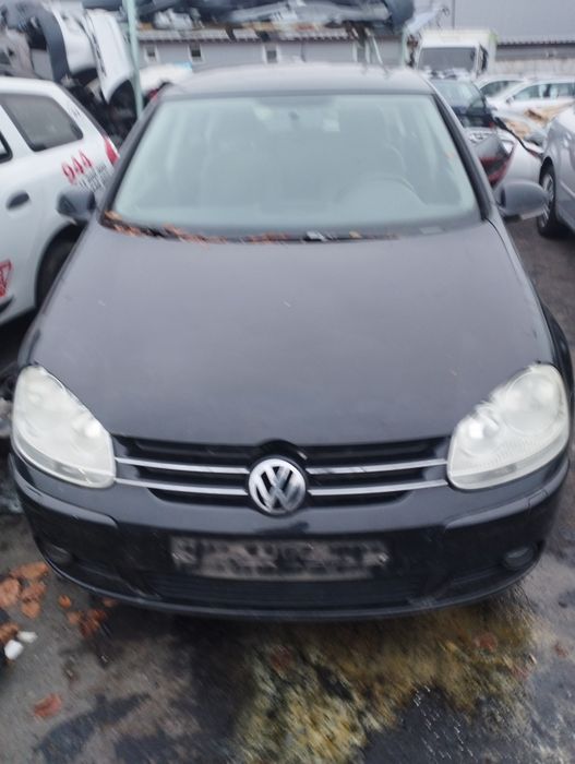 Bara fata capota aripa far wv golf 5