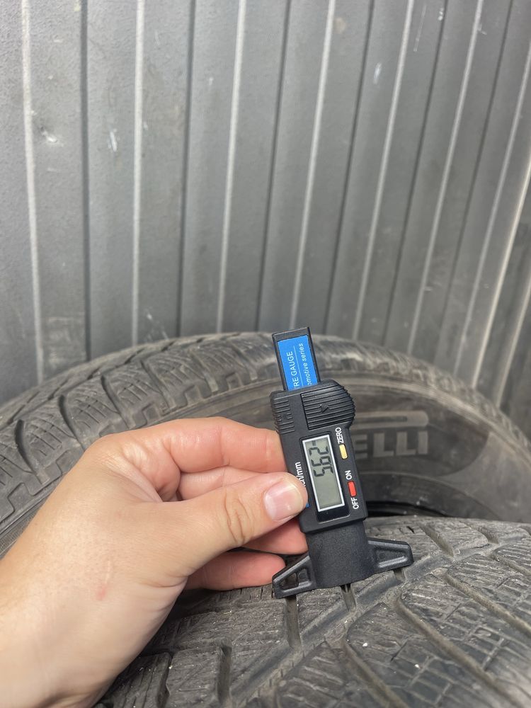 Зимни гуми 235 65 17 Pirelli scorpion