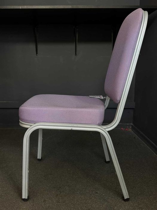 SCAUN conferinta cadru metalic, tapitat mov 1 bucata