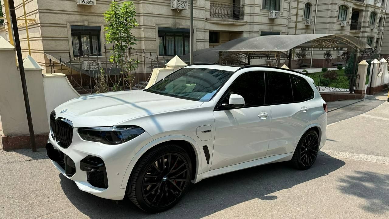 Bmw X5 Hybrid йили 2022