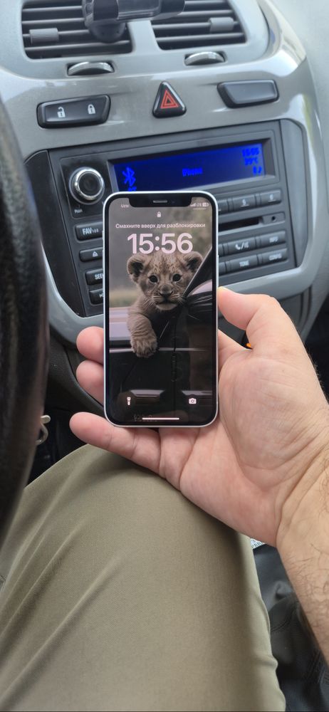Iphone 12 mini ideal holatda