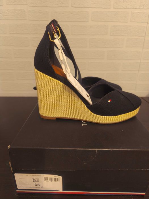 pantofi/sandale cu talpa wedge tommy hilfiger mar 38