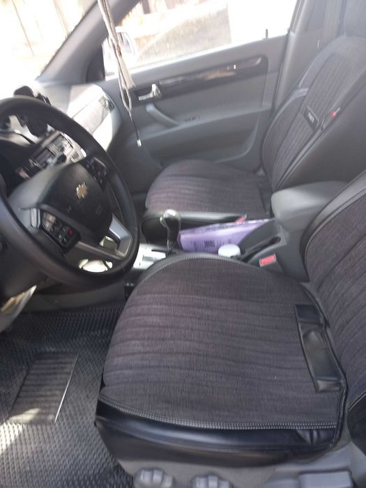 Yaxshi holatdagi Gentra zudlik bilan sotiladi.