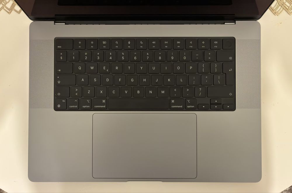 Macbook M1 Pro 16” 2021 32GB RAM 512 SSD