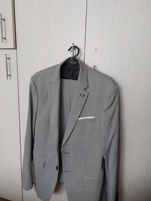 Costum Zara bărbați (sacou+pantaloni), ca nou, mărime M