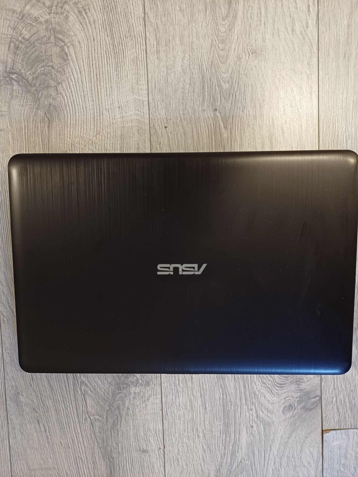 Laptop asus I3 SonicMaster