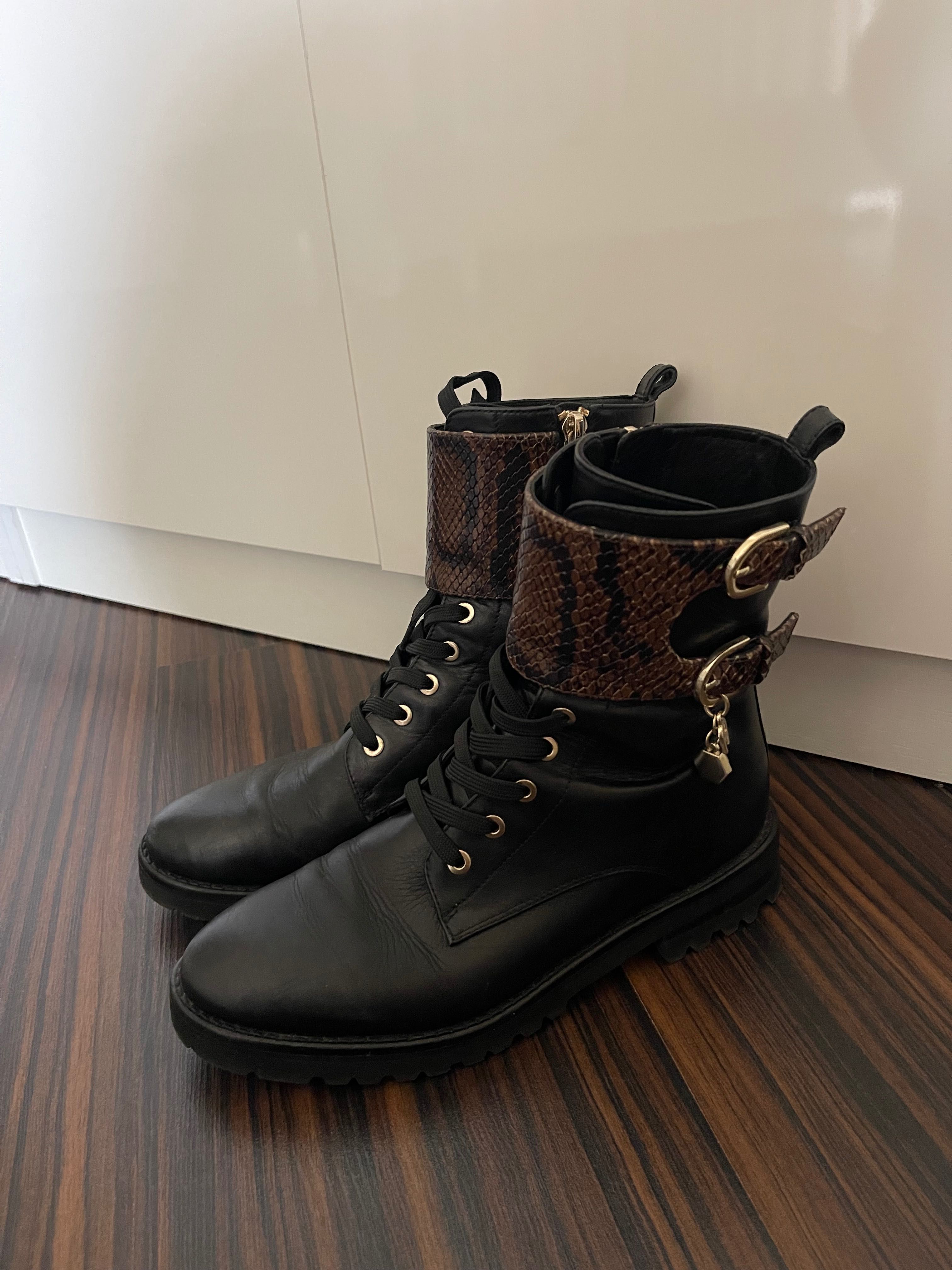 Кожени боти Aigner