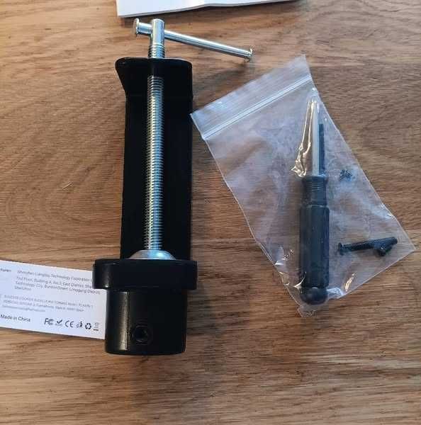 НОВА! Двойна LED лампа за бюро, 24W, 25 режима, дистанционно, щипка